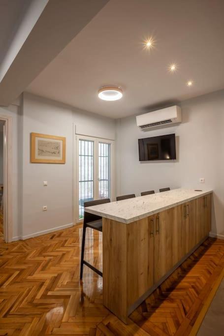 סלוניקי Karolou Ntil- Ground Floor Suite מראה חיצוני תמונה