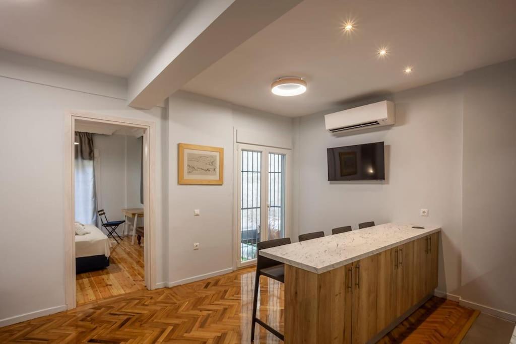 סלוניקי Karolou Ntil- Ground Floor Suite מראה חיצוני תמונה